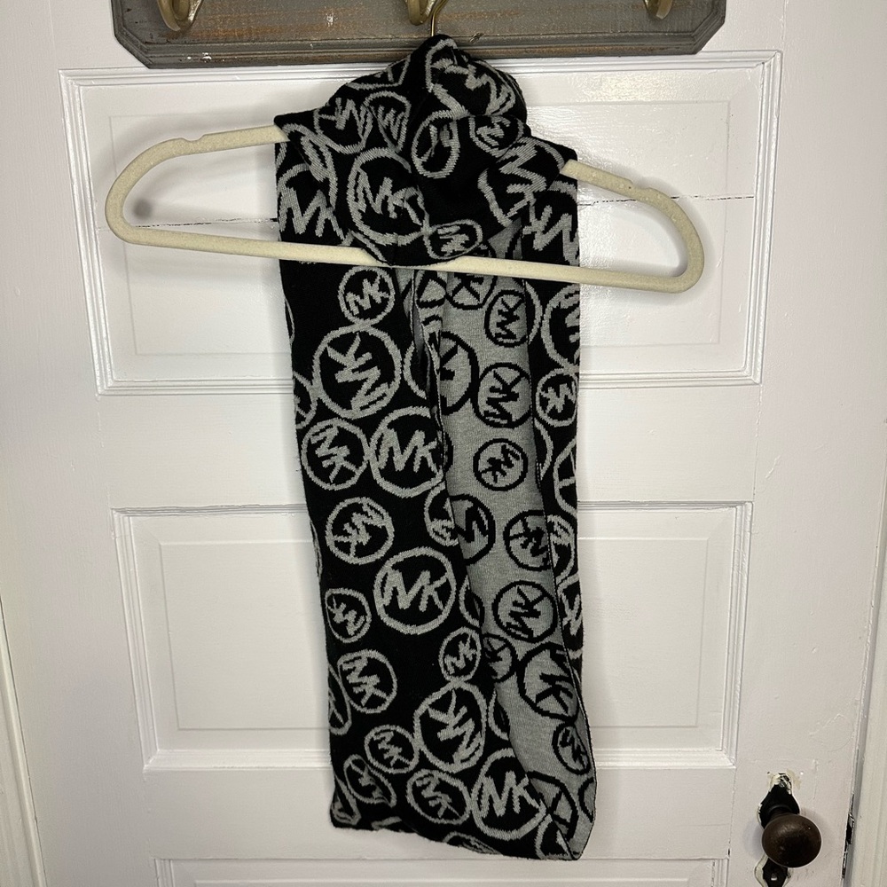 Michael Kors Black and Gray Infinity Scarf